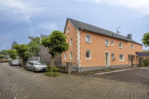 Einfamilienhaus mit Geschichte und vielfältigen Nutzungsmöglichkeiten im Kölner Norden