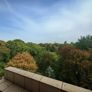 *Helle und geräumige 4-Zimmer-Wohnung mit Loggia direkt am Vorgebirgspark*
