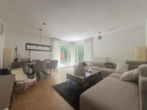*Lichtdurchflutete 3-Zimmer-Wohnung in Bergisch Gladbach*
